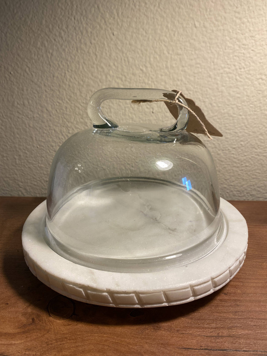 Small Marble Cheese Dome with Glass Cover